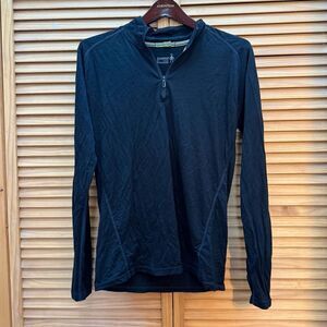 Smartwool Men's black 1/4 zip base layer size medium